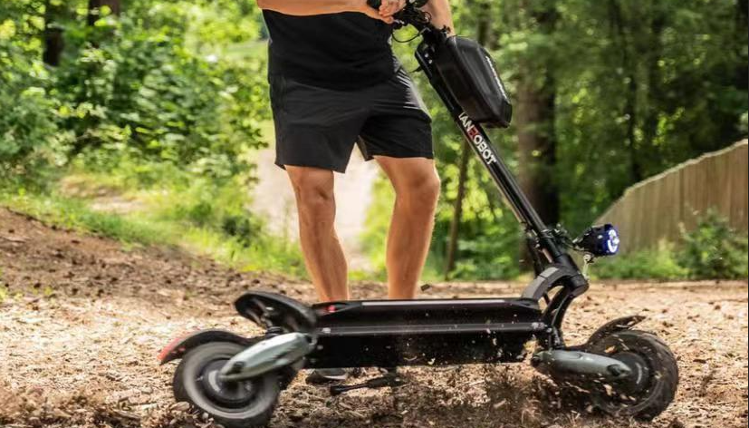 ELEKTRİKLİ SCOOTER